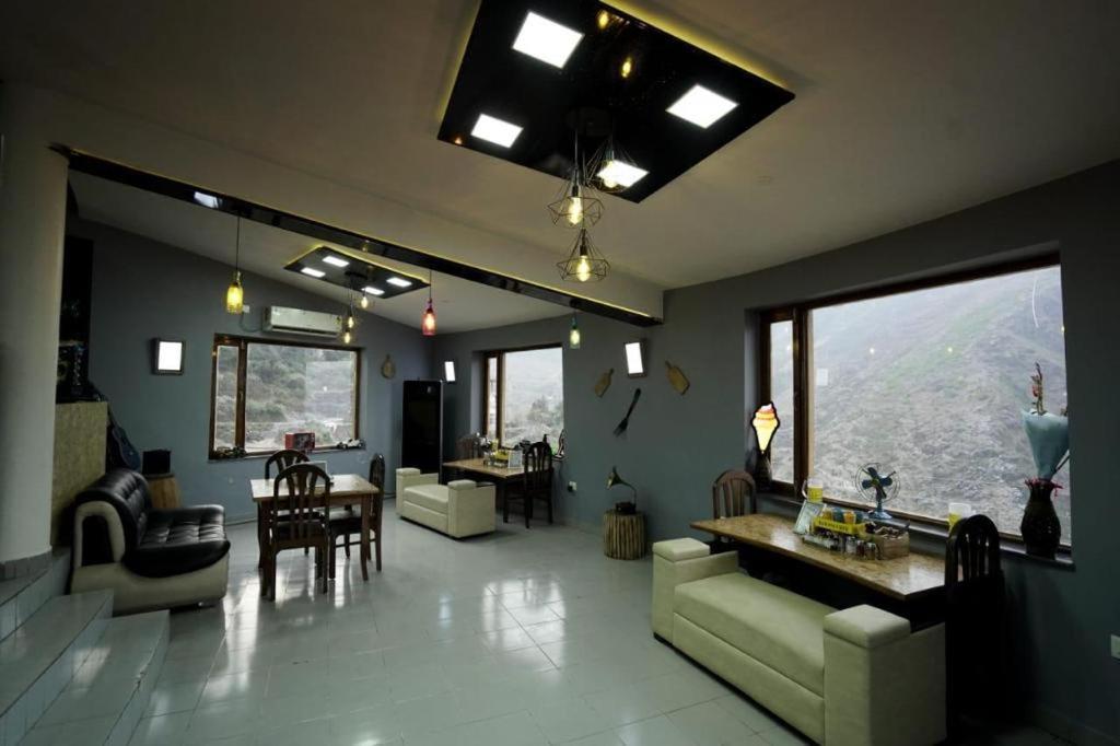 Icebergs Mussoorie - A Boutique Stay And 24 Hrs Roof Top Cafe Extérieur photo