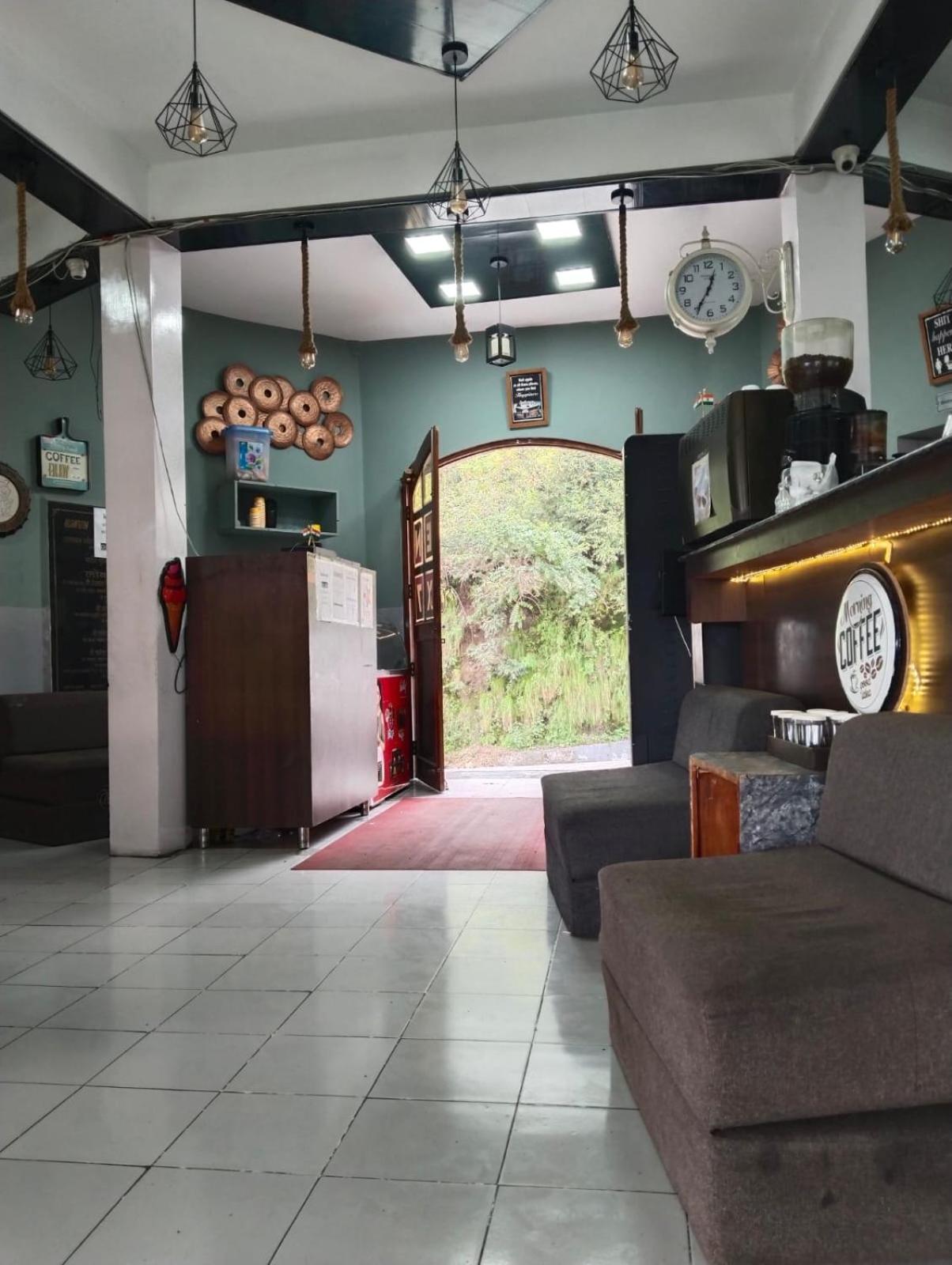 Icebergs Mussoorie - A Boutique Stay And 24 Hrs Roof Top Cafe Extérieur photo