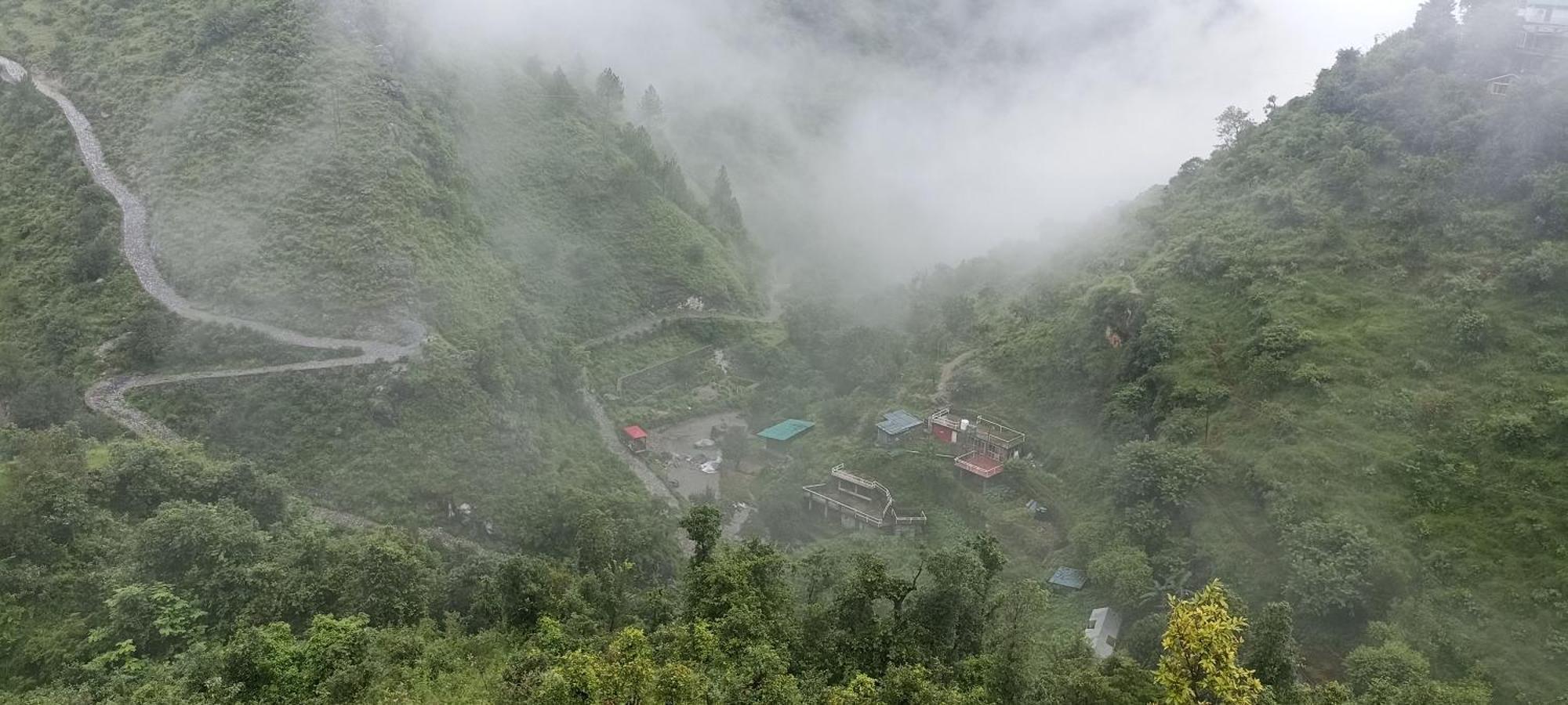Icebergs Mussoorie - A Boutique Stay And 24 Hrs Roof Top Cafe Extérieur photo