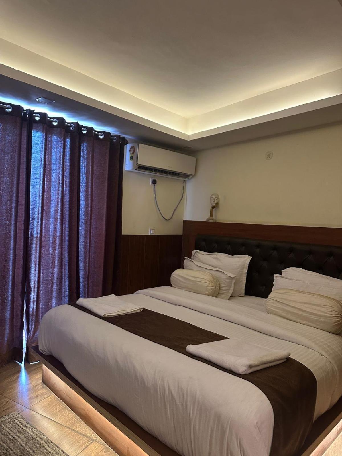 Icebergs Mussoorie - A Boutique Stay And 24 Hrs Roof Top Cafe Extérieur photo